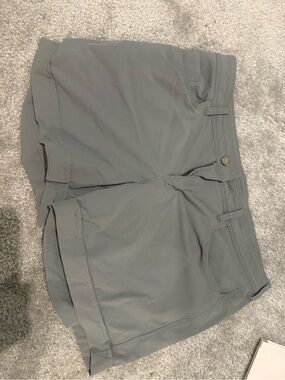Women’s  Performance Shorts in Gray